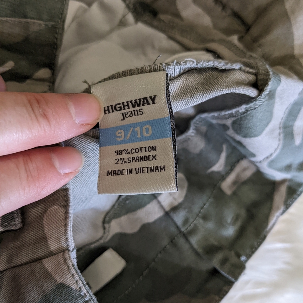Highway Jeans Camo Shorts NWT - Picture 10 of 10